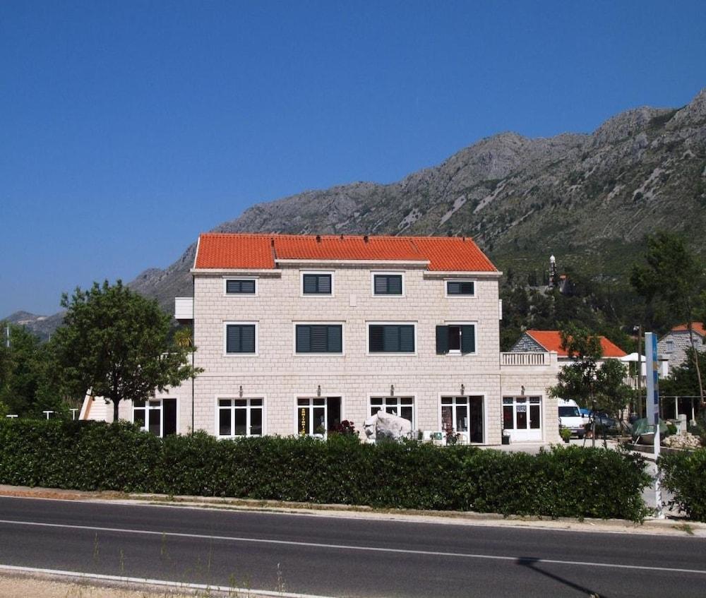 Apartments Dubelj Komolac Extérieur photo