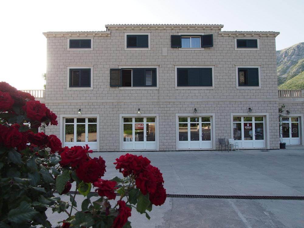 Apartments Dubelj Komolac Extérieur photo